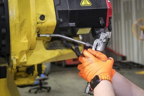 Grease Change Intervals: Manufacturer Guidelines vs Real-World Experience
